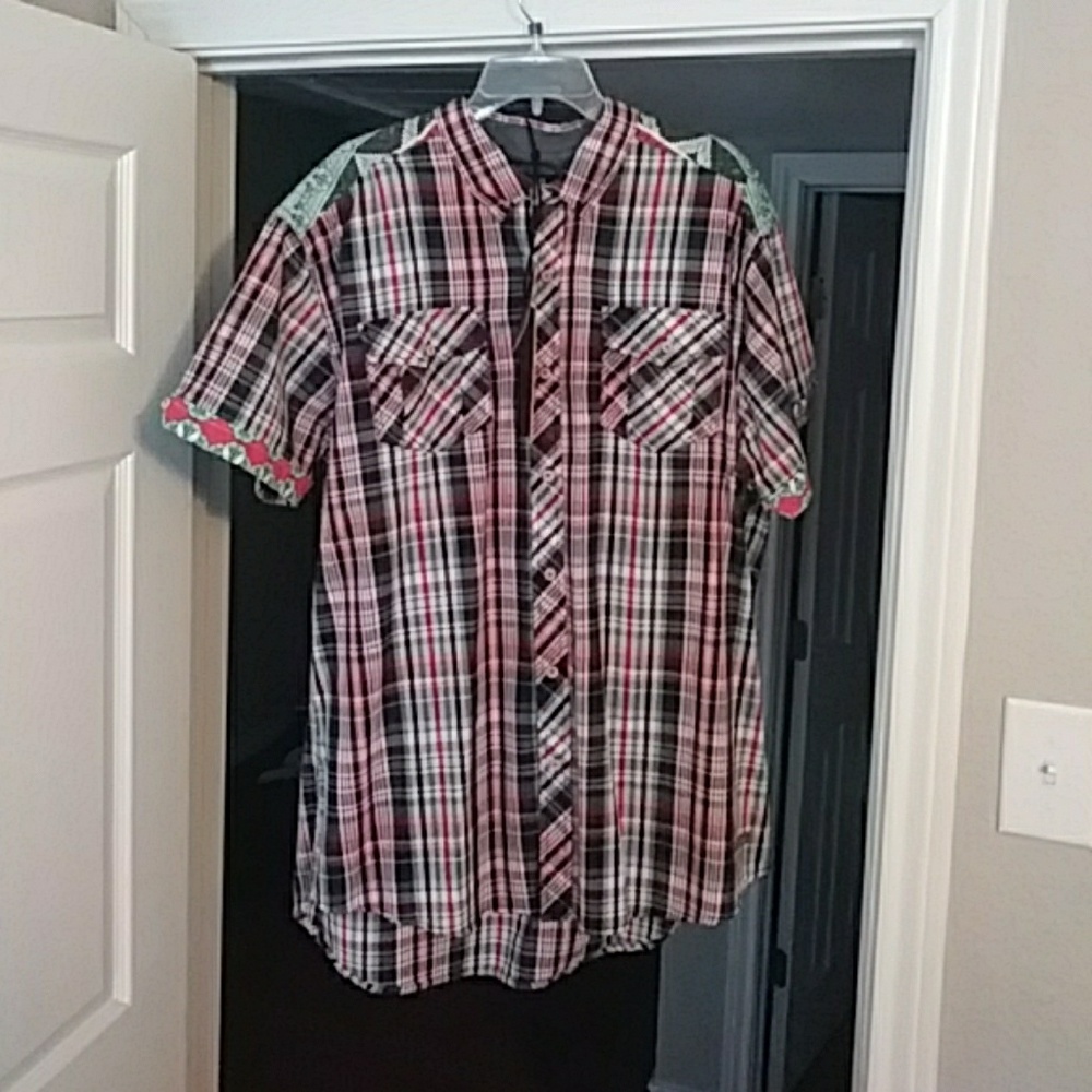 Akoo Brand Collar Shirt
